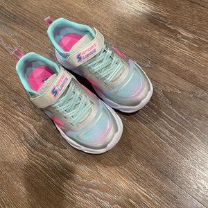 Kids sketcher sneakers size 13